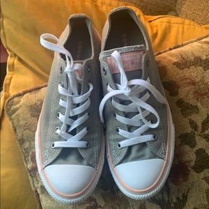 Chuck Taylor low tops